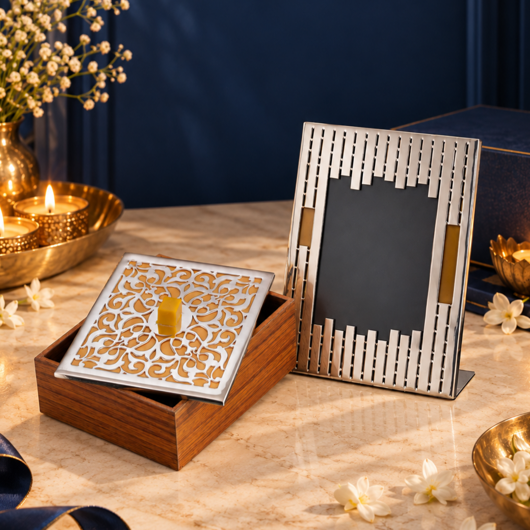 Amaltaas Box and Lamella Frame Diwali Gift Set