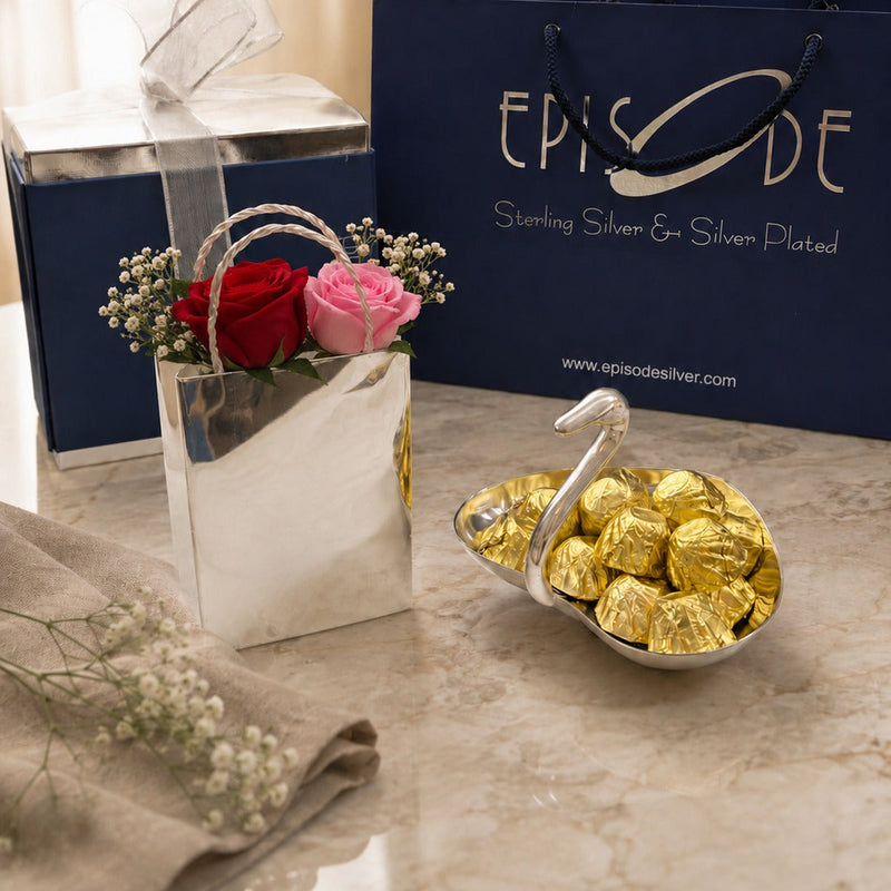 Rakhi Gift Set 7 - Tote Bag and Heart Swan Bowl with chocolates in an Episode gift box