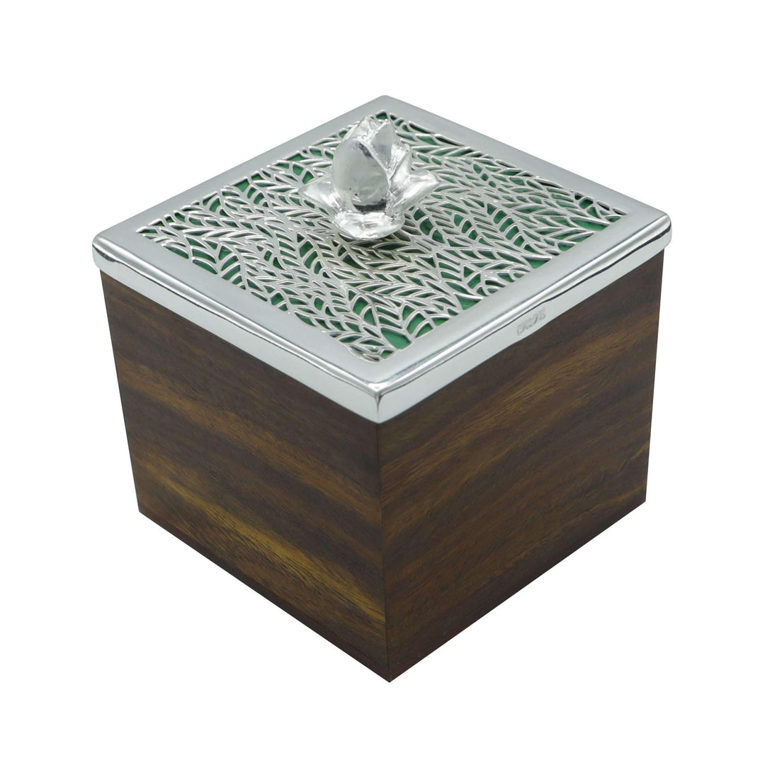 Box Laurel is a silver box whose pierced lattice lid takes its shape from the laurel leaf, the ancient Greek symbol of victory – Small