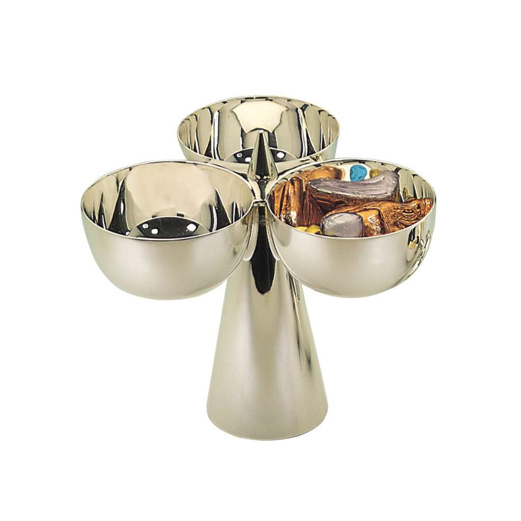 Bowl On Tower splits into three shallow silver bowls arranged in a clover shape, all balanced on a single tapering pedestal tower
