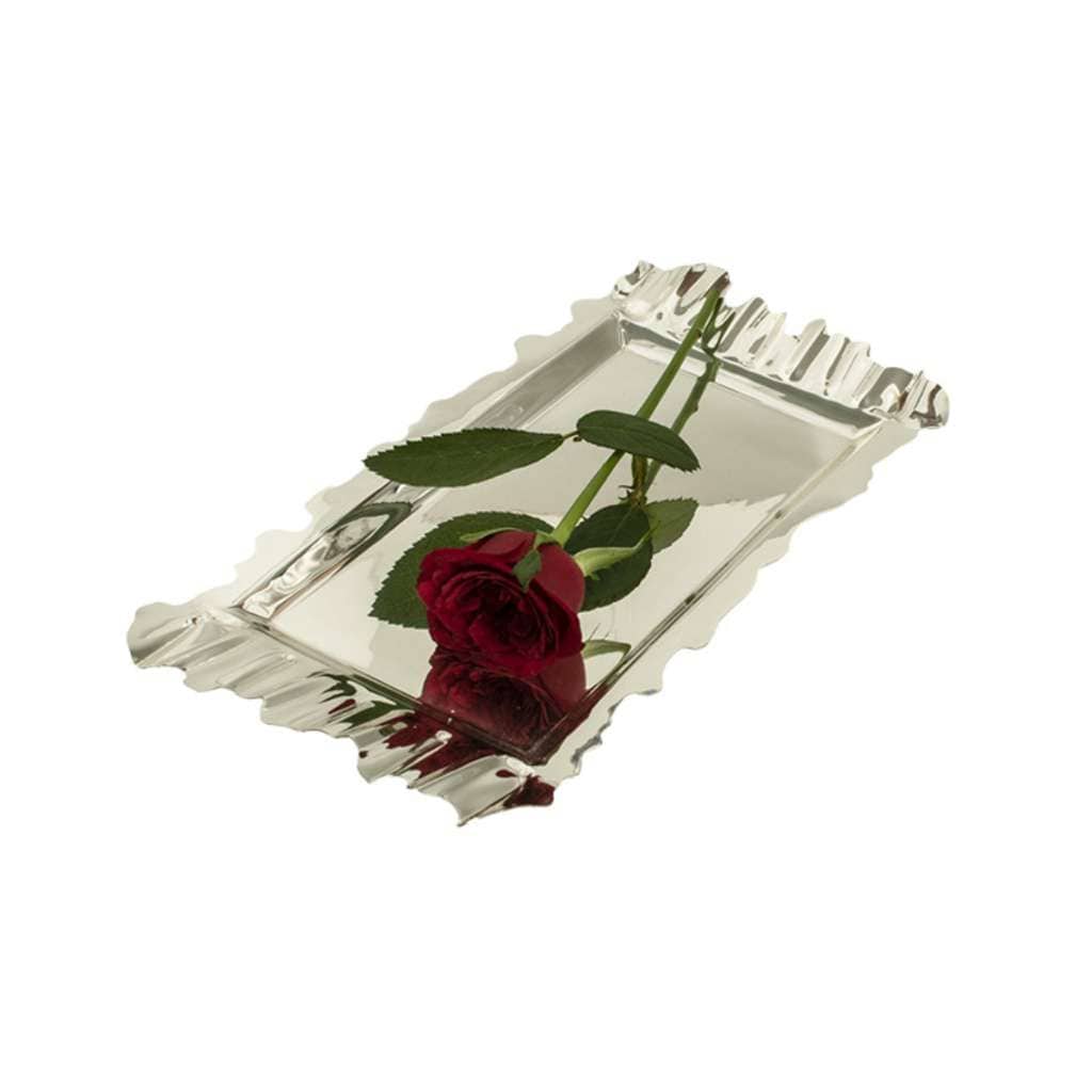 Tray Fan Fold is a silver tray finished with a fan-pleated edge, inspired by the fold of a paper fan - white background