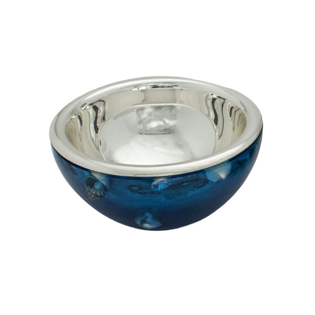 Bowl Ocean Blue is a silver bowl with a polished rim and interior - white background