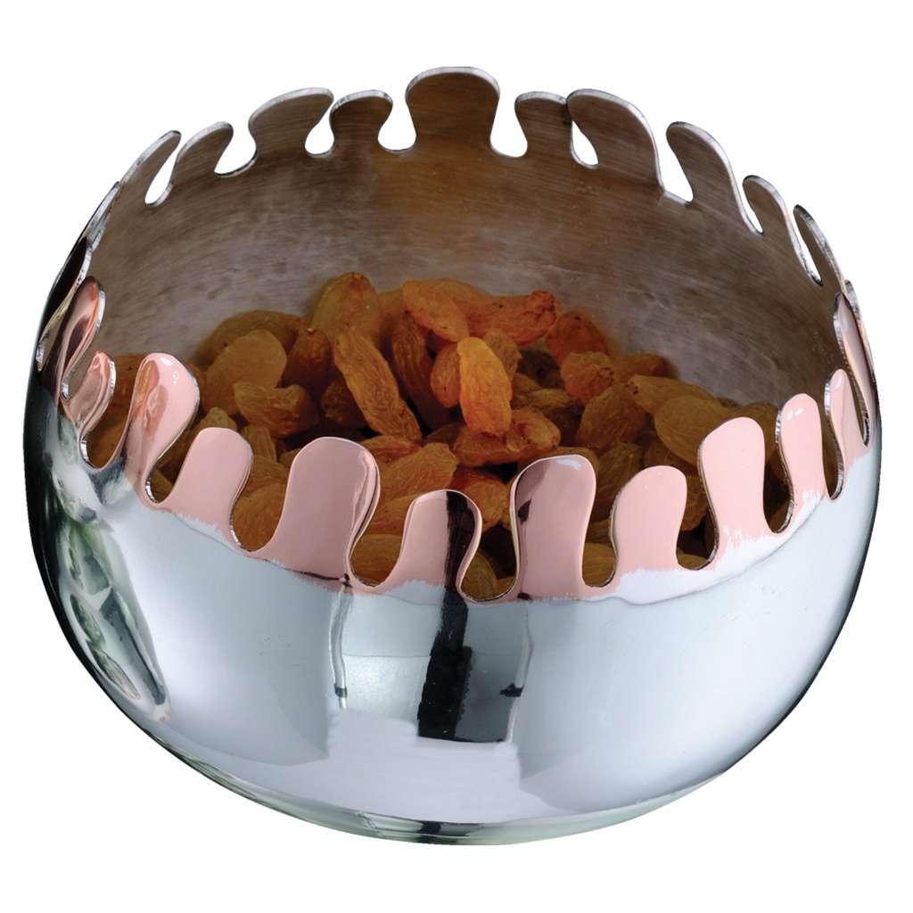 Bowl Bloom ripples its flame-cut rim into soft waves on this silver bowl, finished with a copper-toned edge – Small